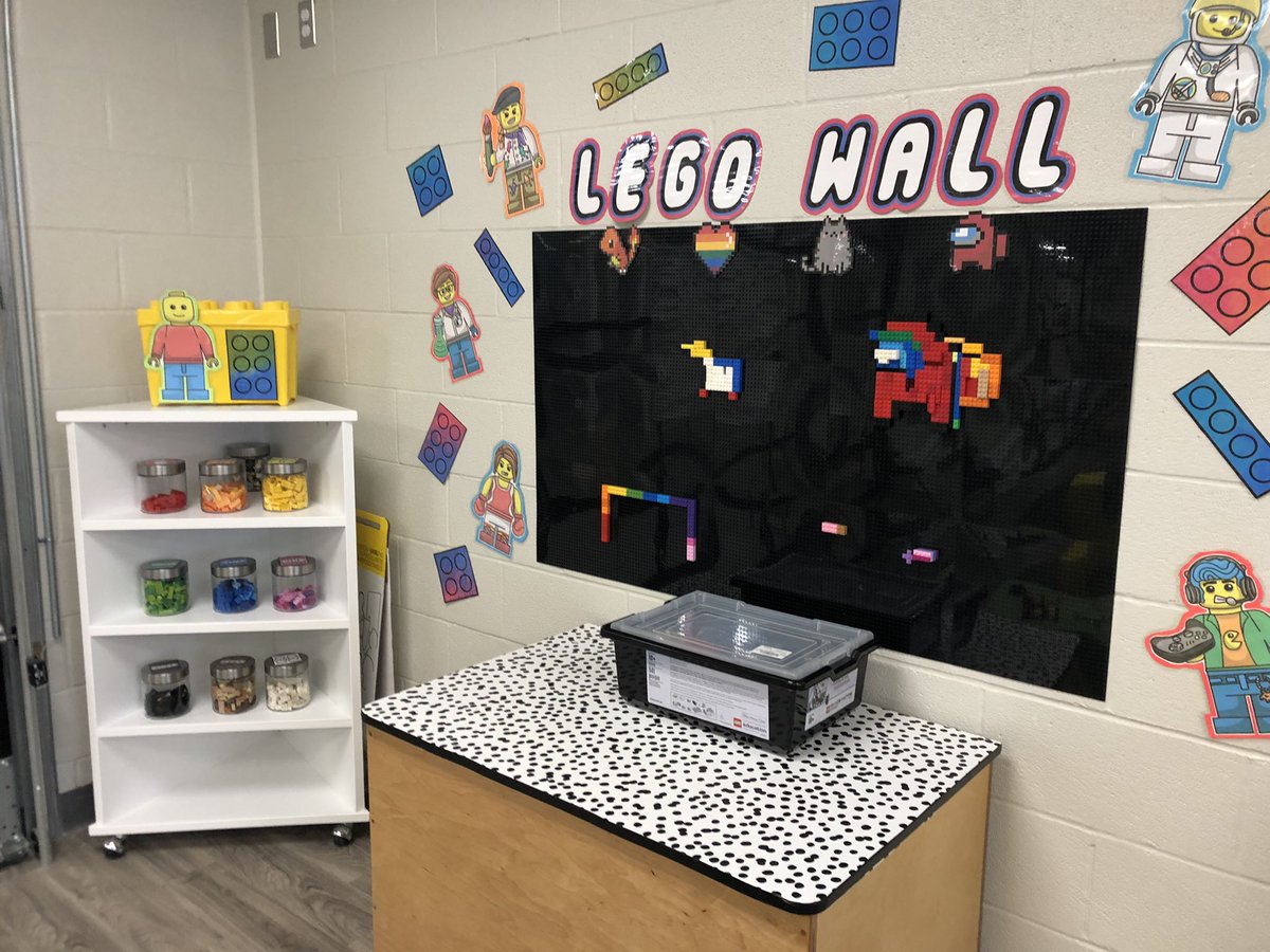 msmciver_8's tweet photo. Best part of being a TLRT is visiting the coolest spaces! @ElmDrivePS @LFumster with @PDSB_Libraries @MArasaratnam @PeelSchools #TLRT #Librarylearningcommons #LLC https://t.co/MOz2dwkvqa