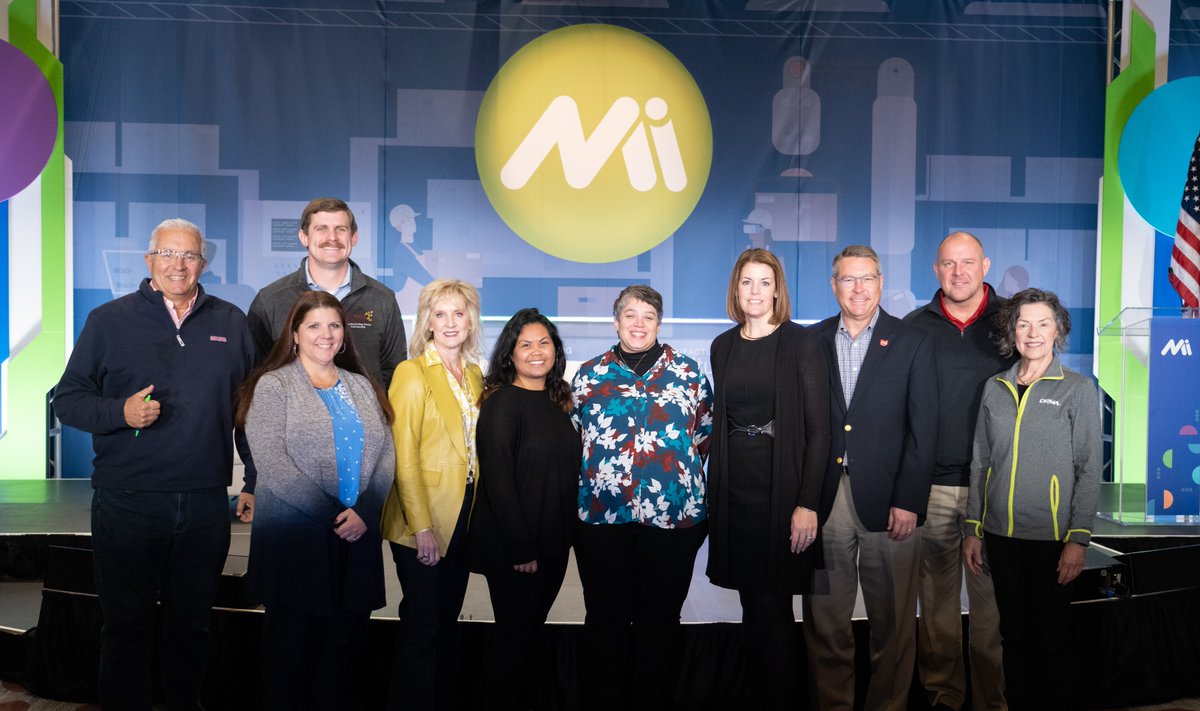OHIOMFG's tweet photo. #Ohio #manufacturing was well represented at the Manufacturing Institute's Workforce Summit held this week in Cincinnati. #MFGWorkforce22 https://t.co/hMUkc77Mqh