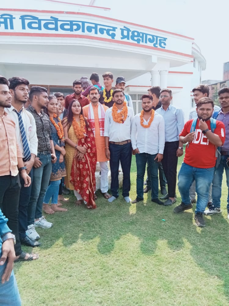 iamGyanABVP's tweet photo. @Abvp4Awadh @iGhanshyamShahi @AnkitSAwadh @iaman_mishra @nidhitripathi92 @akashpatelrudra @Anshul4nation @ABVPVoice https://t.co/KJ7aZ1DvuE