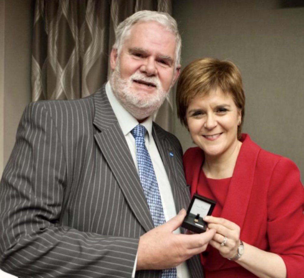 So very sad to hear the news of Stuart Pratt’s death. Long time @theSNP councillor, election agent extraordinaire, lifelong campaigner for independence, and the loveliest, gentlest giant of a man. Aberdeenshire’s finest. Rest in peace, Stuart 💛