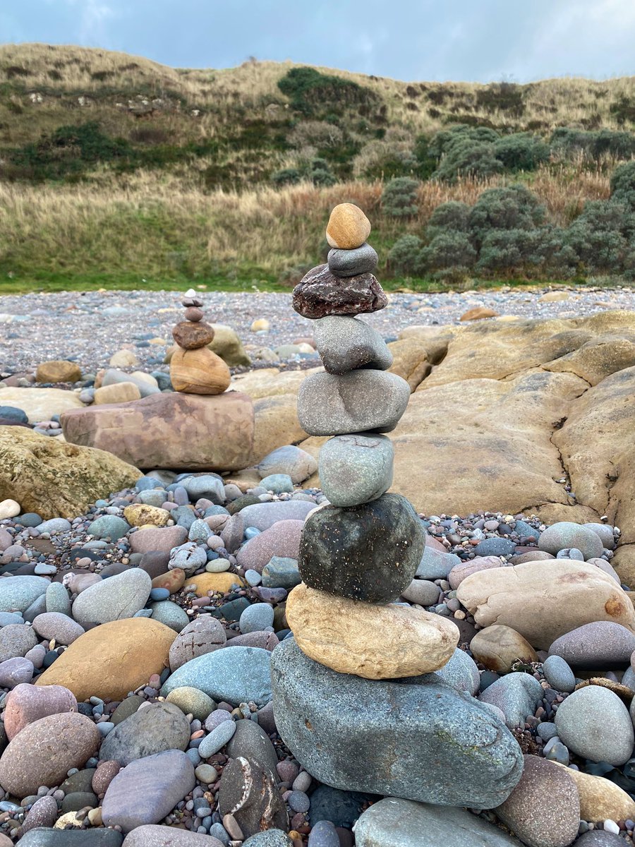 TsvetLikova's tweet photo. holidays are great places for inspiration! New teaching resources collected ✔️🗿⚖️ #inspiration #balancingstones https://t.co/vxic2xWdhO
