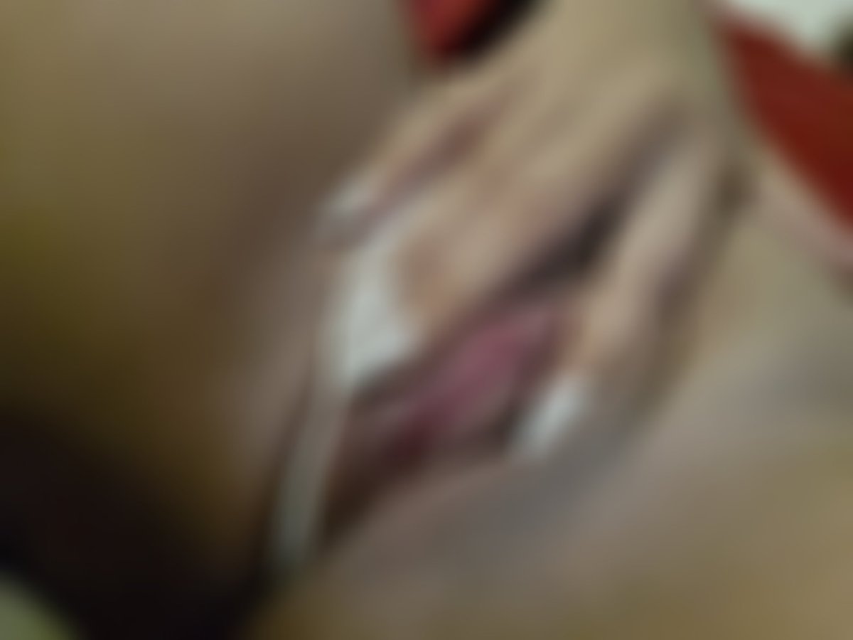 xx_xxxxx_x_xxxx's tweet photo. Hola amores 🔥 Si llega a 500 rt y 1000 ❤️ la subo sin censura 🥵 https://t.co/jiChMi7AvL