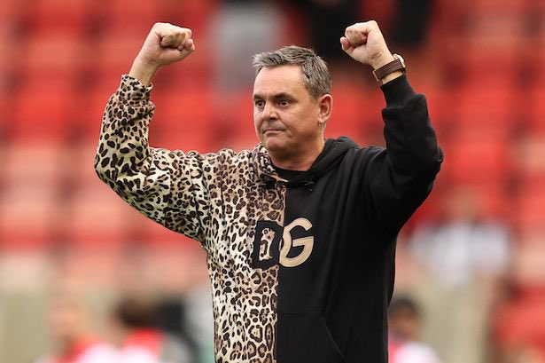 DAISNAID's tweet photo. We all remember Gary Hetherington’s Rhino onesie in the early 90s. It’s totally normal for an owner to name their Super League club after their favourite pyjamas. Can we all grow up and move on? https://t.co/8Kcw0Neb0v