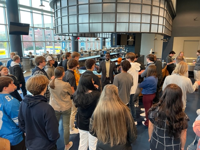ReadySlcs's tweet image. Thank you to the Detroit Lions Business Fair team for providing a meaningful and fun educational experience for our South Lyon students today! Go Lions! Ford Field #SBF22