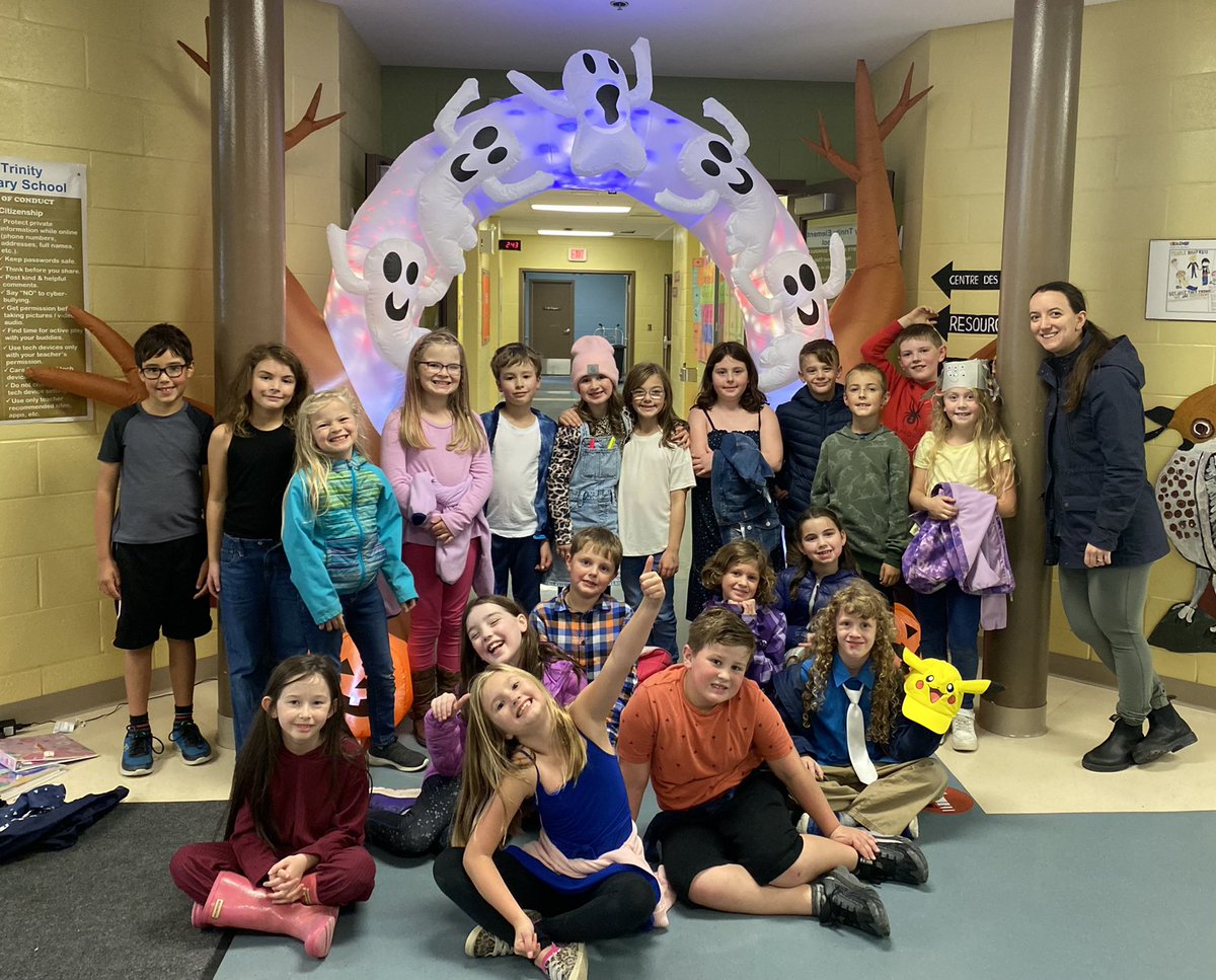 Hey! <a href="/MmeBarry2FI/">2BarryHTE</a>! We got spirit, yes we do. We got spirit, how ‘bout BOU?! <a href="/HTE_K4/">HTEK4</a> <a href="/NLESDCA/">NLESD</a>