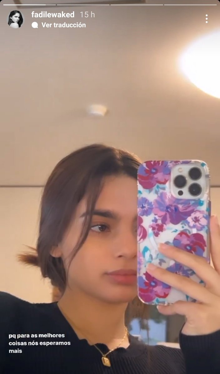 Edward8920's tweet photo. I really like your phone case #Fadile 😍🌸 https://t.co/hdAs0EPCuW
