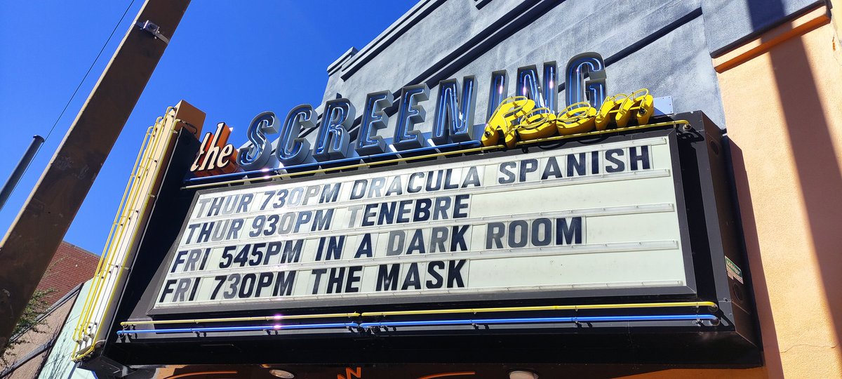smarcelita's tweet photo. 🎃🎞️Hoy, arranca el @TucsonTerrorFF; y los organizadores nos hacen un guiño a los hispanos, en especial a los mexicanos, al presentar la #spanishversion de #Drácula de 1931. 🇲🇽 Oaxaca estará presente con la grande del cine, Lupita Tovar. 1/2

#terrorfest #tucson #arizona #screen https://t.co/l3EuyrFJNq