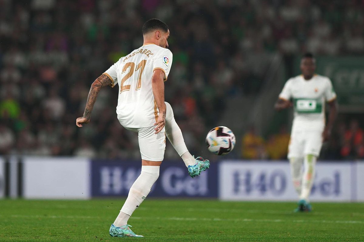 Gran ambiente y esfuerzo del equipo ayer. Juntos lo conseguiremos! 
#muchoelche💚🌴⚽️  <a href="/elchecf/">Elche Club de Fútbol 🌴💯</a>