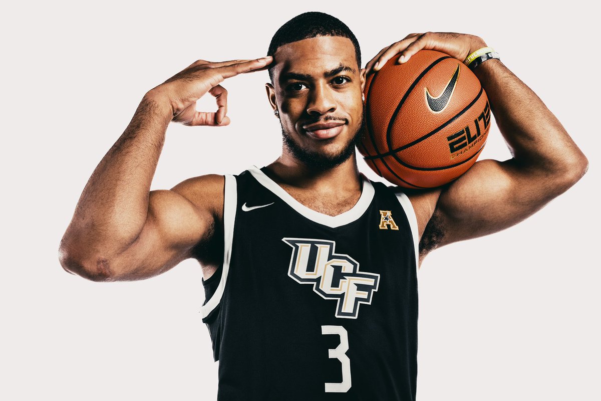 UCF_MBB's tweet photo. Szn loading…⏳ #ChargeOn https://t.co/9qVbCyIsvl