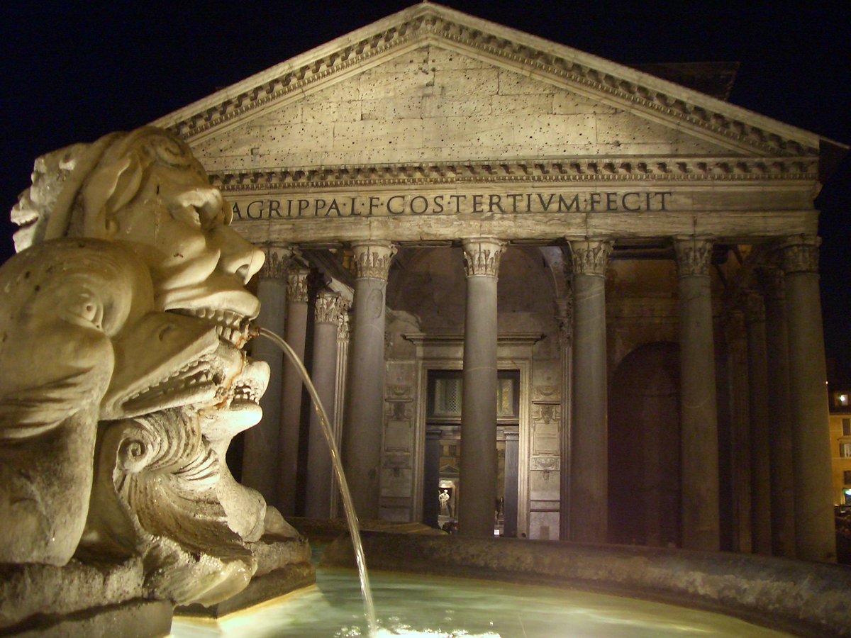 The Pantheon, first a roman temple and then a church. This is why it was not destroyed during the medieval times 
#romeandyou, #romanity, #lazioisme, #visitrome, #rome, #ig_rome, #cometorome, #thehub_roma #visitLazio, #vivolazio, #raccontandoroma, #lazioisme, #roma_cartoline_