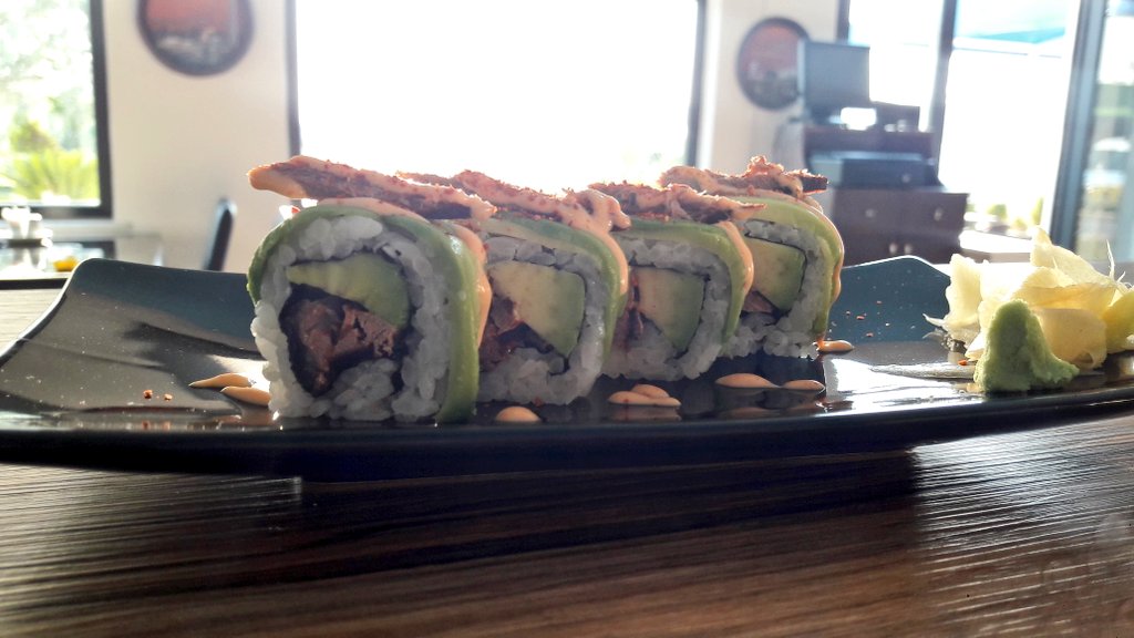 gingerjen121's tweet photo. Spicy Tuna https://t.co/eBjlexbVIm