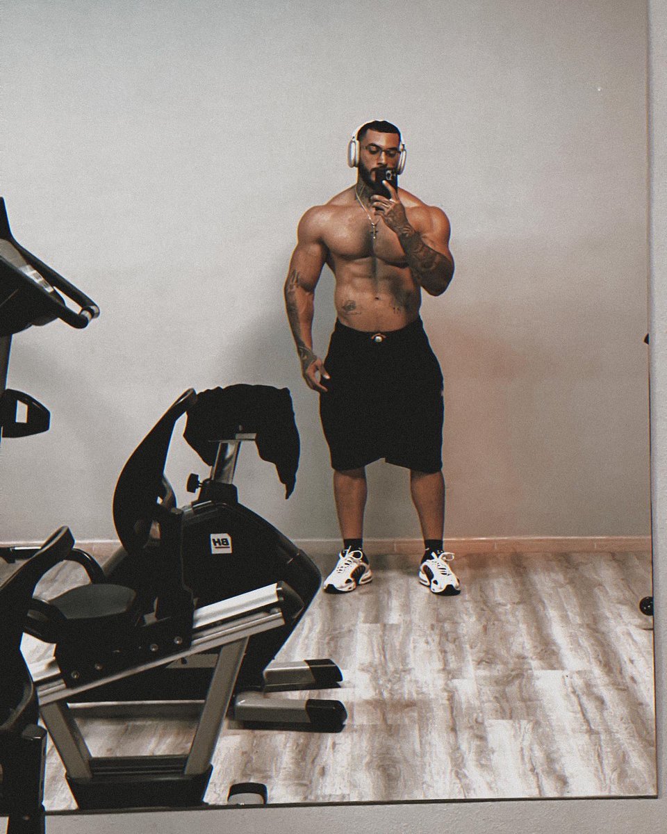 Jackson_Cottonw's tweet photo. https://t.co/Wy9fRe7mmA  🔥💪🏼 https://t.co/5fnonyqWCF