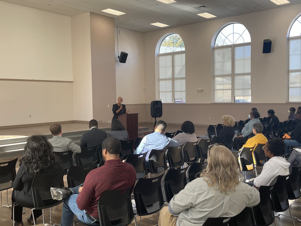 Thank you to those who joined us in Roxbury for our latest Community Coffee event.☕️ It was great to hear directly from residents and share updates about #CancelStudentDebt relief, the Inflation Reduction Act, & other ways we are delivering for the #MA7.