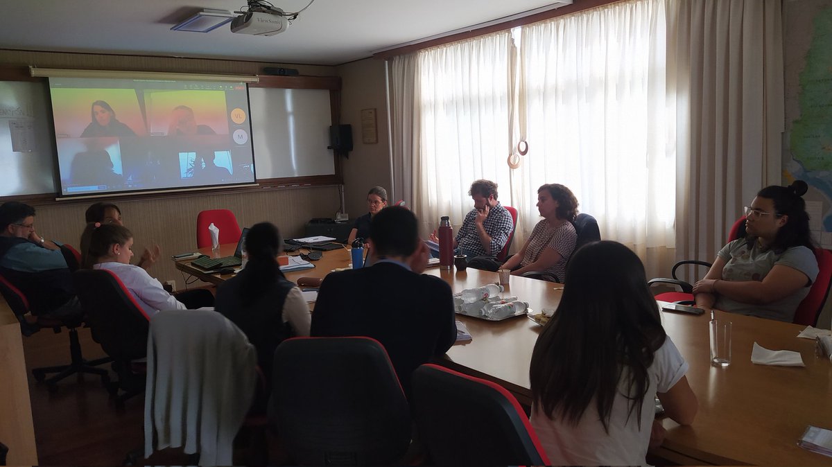 Reunión de la comisión de mejoramiento genético y sanidad. ✍️🌾Ahora recorriendo el programa de mejoramiento de cebada de INIA. Ensayos de anegamiento
