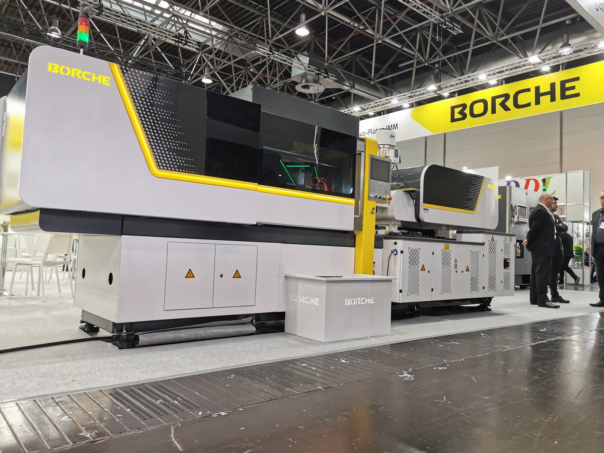 brtinfo's tweet photo. Presentación oficial de ma serie BD en la feria K. Más información en sa@brt.es @brtinfo @BorchMachinery https://t.co/xA8afbykeG