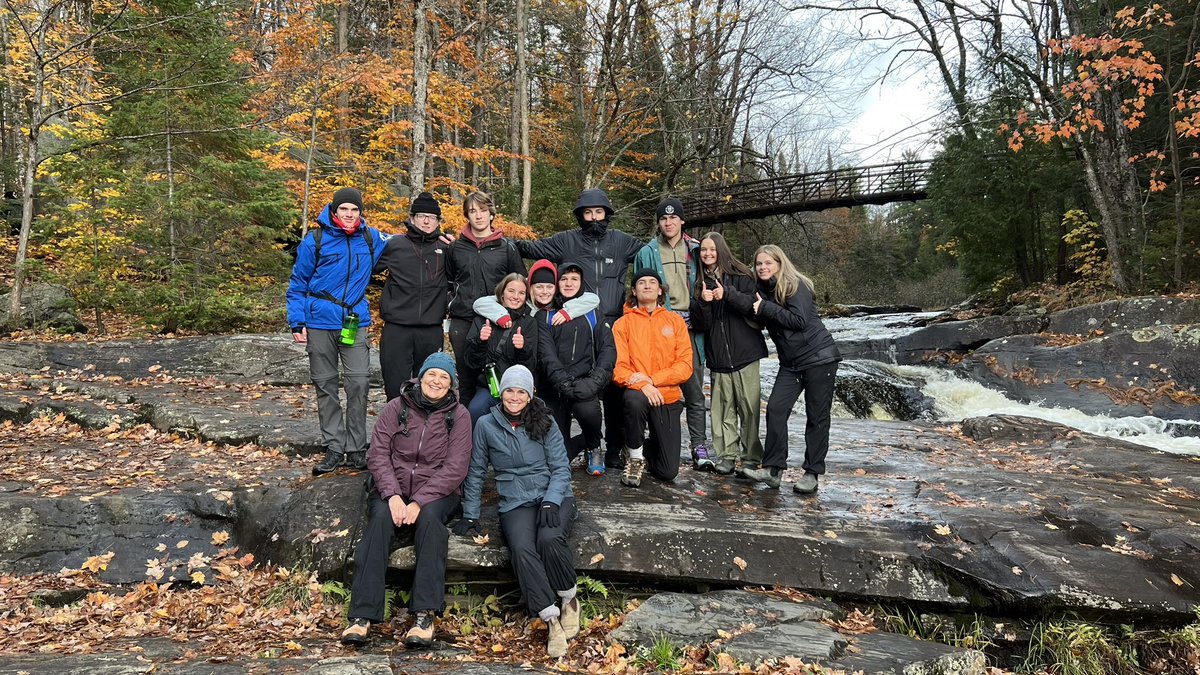 MinkaChambers's tweet photo. #LEAFSHSM #TakeMeOutsideDay Safe Hiker course at Arrowhead Provincial Park! @SCDSB_Schools @Mrjcreech @AllenAcsai @principalISS https://t.co/1NeqaF3v3G