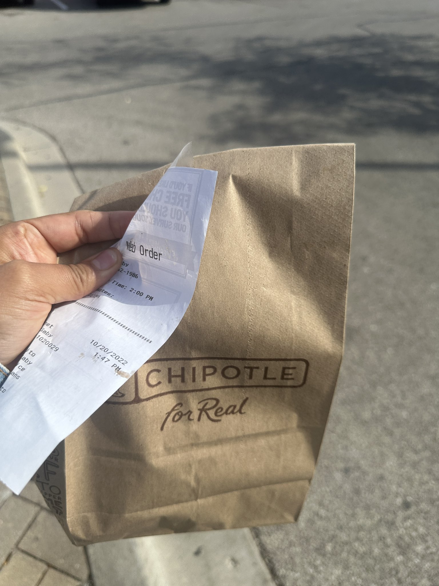 Gabriela Pappa on Twitter "Thanks kyedae and ChipotleTweets for my