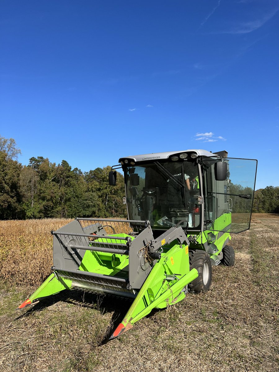 jhchandl's tweet photo. @NCOVT getting it done today!  October is #plotcombine appreciation month. https://t.co/cBVp7ssM8c