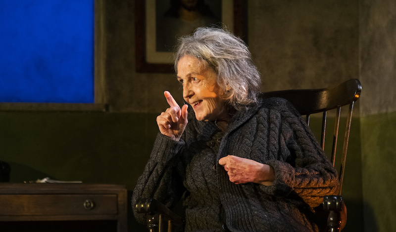 AllEdinTheatre's tweet image. REVIEW: The Beauty Queen of Leenane from @RaptureTheatre
at the @traversetheatre:
"⭐️⭐️⭐️⭐️☆ Faithful revival" writes Tom Ralphs:
alledinburghtheatre.com/the-beauty-que…
"a faithful delivery that brings out all the play’s strengths." says Tom.