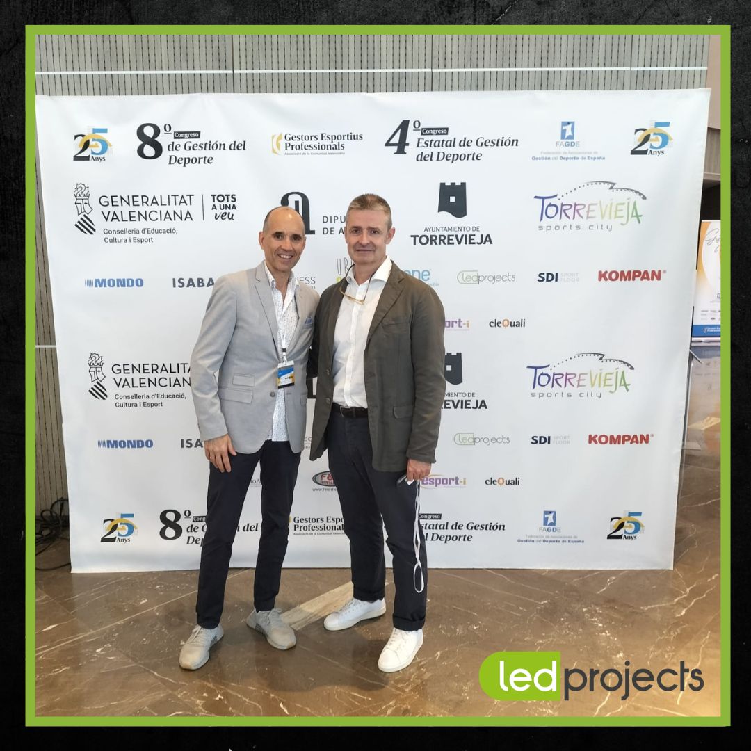 LedProjects's tweet photo. Día de networking y hablar mucho sobre algo que nos apasiona: el deporte. Un placer participar en el Congreso @gepacv celebrado hoy en Torrevieja.

#ledsports #ledpadel #iluminacióndeportiva #sportslighting https://t.co/d9mhedEMGA