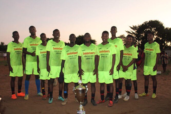 FcTaliBase's tweet photo. 7th August 2022

Kombani Homes Peace Super Cup organised by @KombaniHomes, @Samba4Youth and Ma Isha Trends at the Kombani Force Ground.
Aim was to promote peaceful coexistence during the 2022 Kenya General Elections.

Fc TaliBase won the Title on penalties🏆
#talibasefc
#football https://t.co/5iEWkuwhJ0