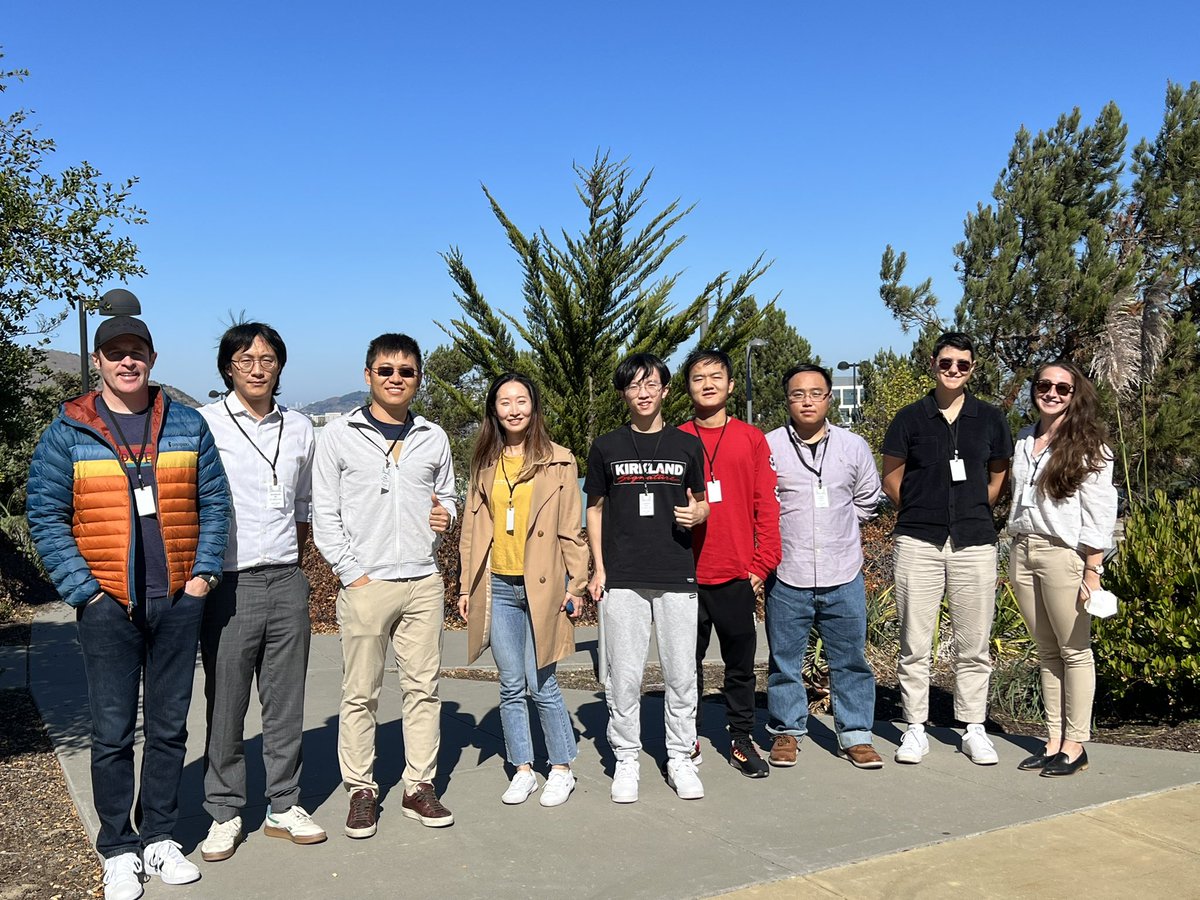 xwang_lk's tweet photo. UCSC folks are attending the Bay Area Machine Learning Symposium today! Come meet us if you are also here! #BayLearn https://t.co/Dueq8fckbW