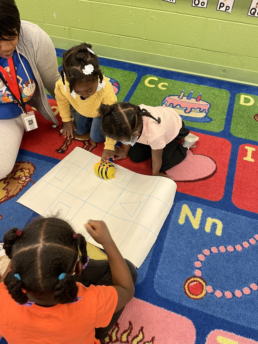 PreK is working on learning their shapes this week so we did a little quiz practice of where they are with the help of our Bee Bots from @DonorsChoose The Bee Bots also introduce students to coding skills @CLEMetroSchools