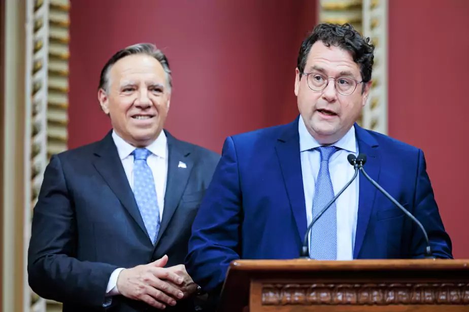 EcoleEnsemble's tweet photo. 1/2
Félicitations @BDrainvilleQc pour votre nomination. 
Vous arrivez à un moment charnière en tant que ministre de l'Éducation. 
Jamais depuis la révolution tranquille le système d'éducation québécois n'a été si injuste. https://t.co/nrocVIfJsD