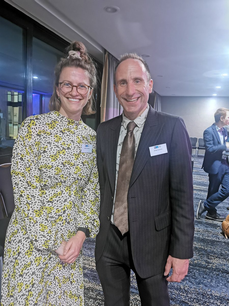 Pleased to meet @ecor89 tonight, winner of @The_MRC Max Perutz Science Writing Award 2022 #MaxP22, looking forward to reading her full piece in @ObserverUK on October 30. She and the other shortlistees get a year's free @absw membership. Congratulations!