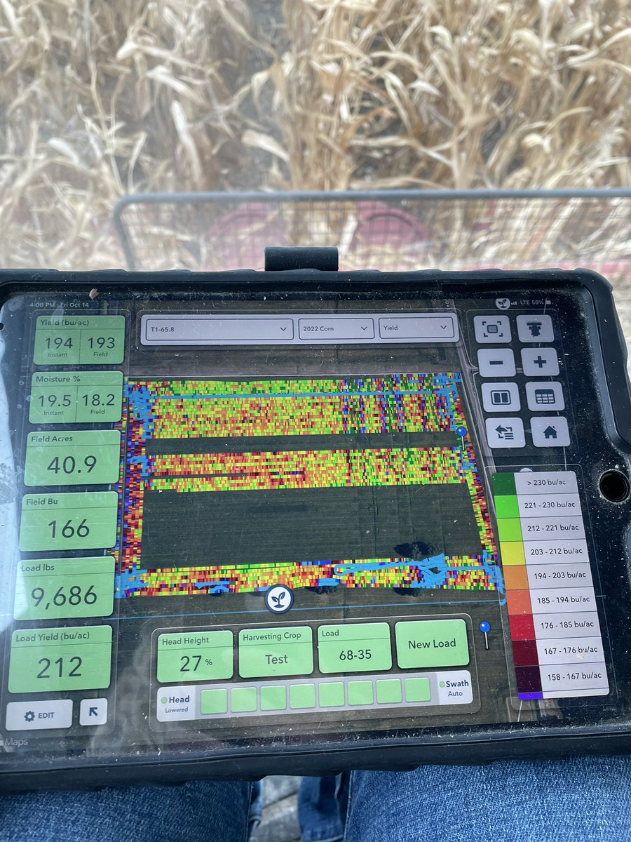 Watching inputs pay off right in the buddy seat with #climatefieldview! Half of this plot was sprayed with fungicide while the other half wasn’t… Can you guess which side had the extra protection?👀

 <a href="/DKAS_SIL/">DEKALB Asgrow SIL</a> #Bayer4IL