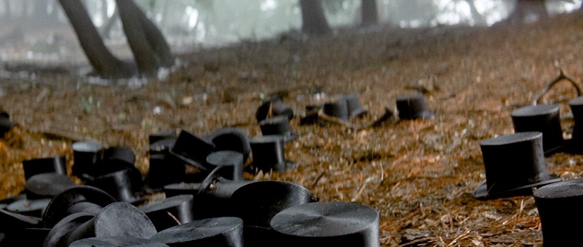 screentime's tweet photo. Christopher Nolan's #ThePrestige was released 16 years ago today https://t.co/MKvZBKFj5w