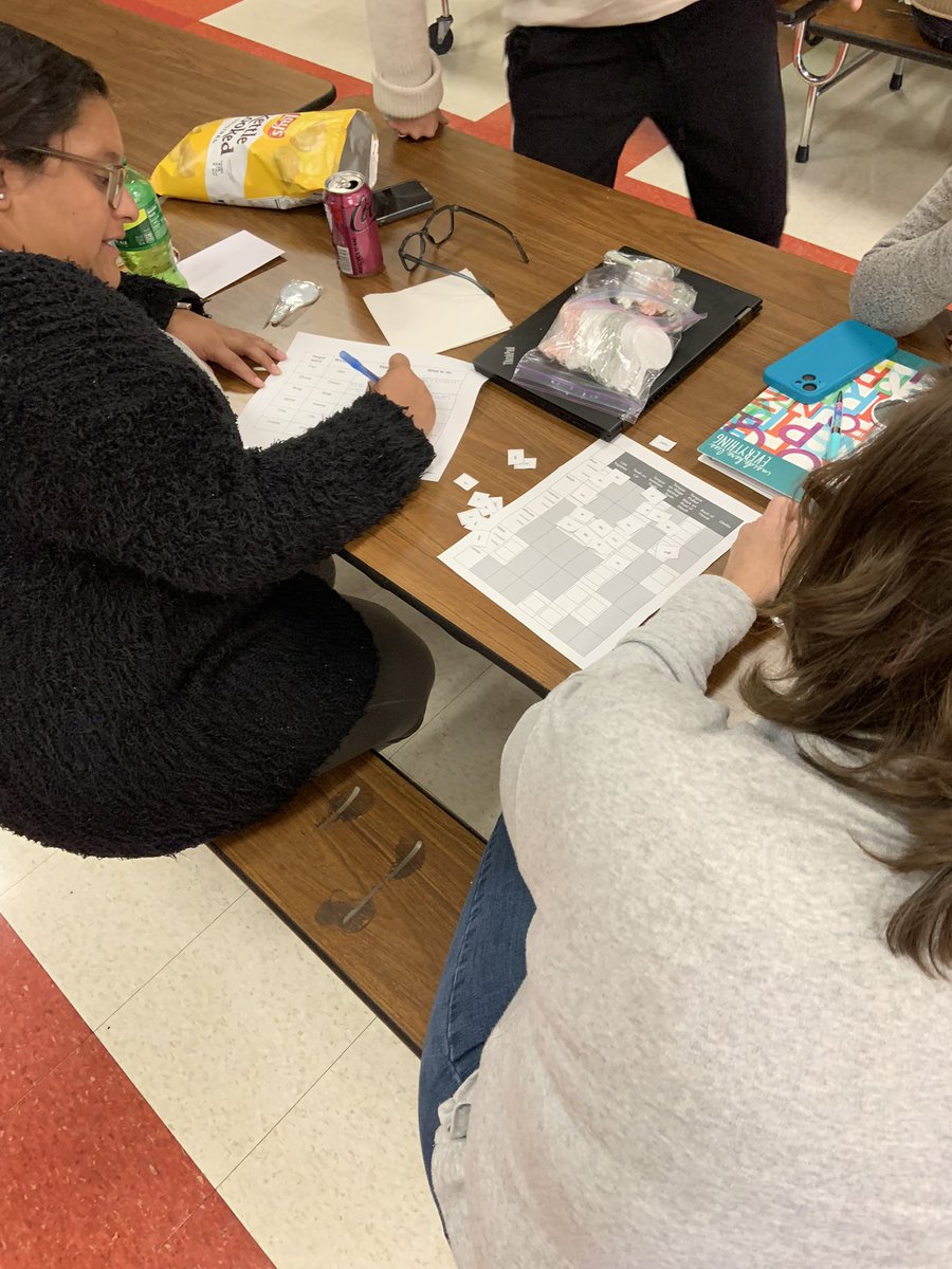 NES_CT's tweet photo. Lots of hard work happening at Northville! Teachers are learning all about the Science of Reading! 📚 #NESlearns #WeCanDoHardThings @msmeganliteracy https://t.co/yJ9MBojrMr