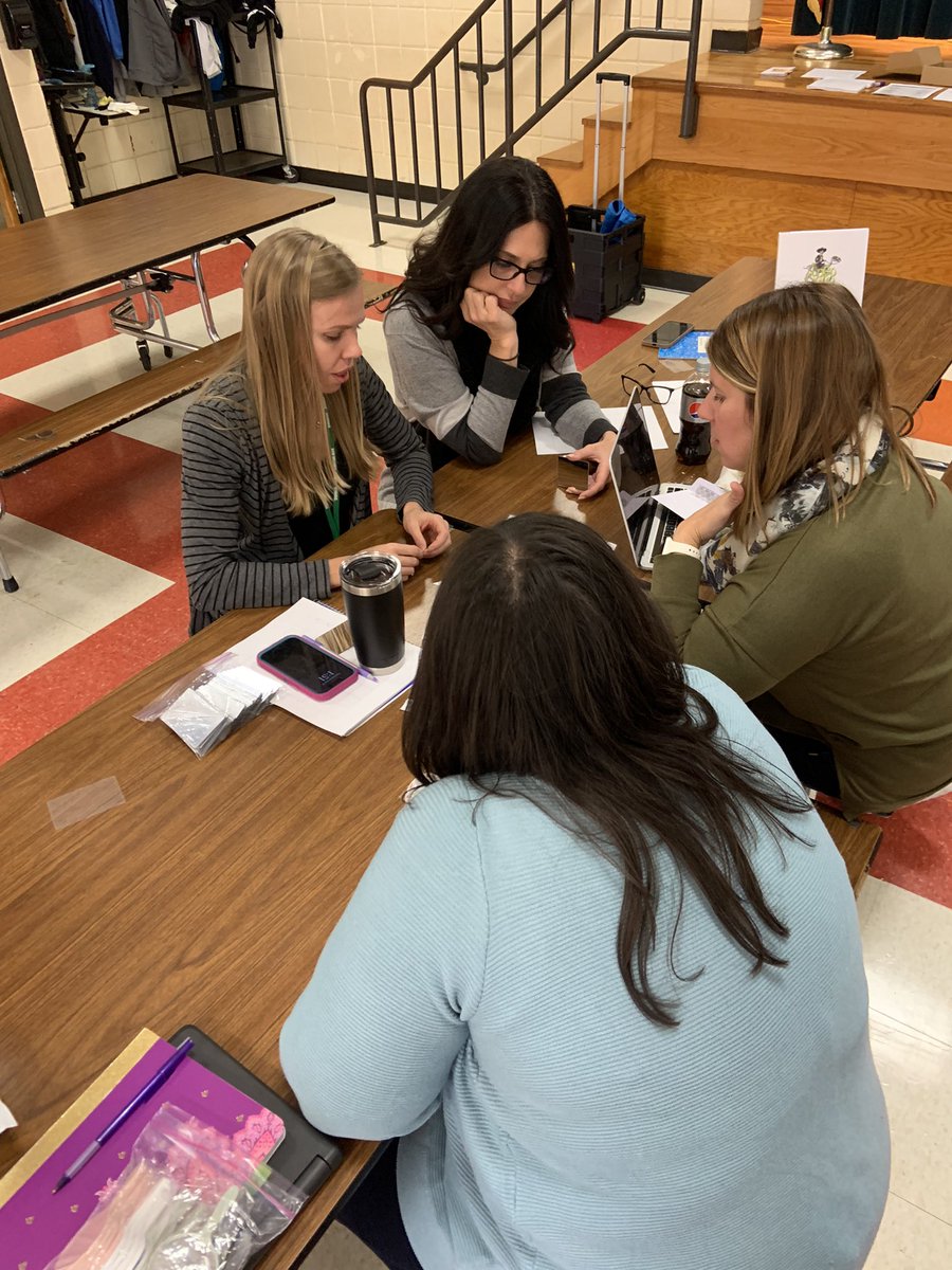 NES_CT's tweet photo. Lots of hard work happening at Northville! Teachers are learning all about the Science of Reading! 📚 #NESlearns #WeCanDoHardThings @msmeganliteracy https://t.co/yJ9MBojrMr