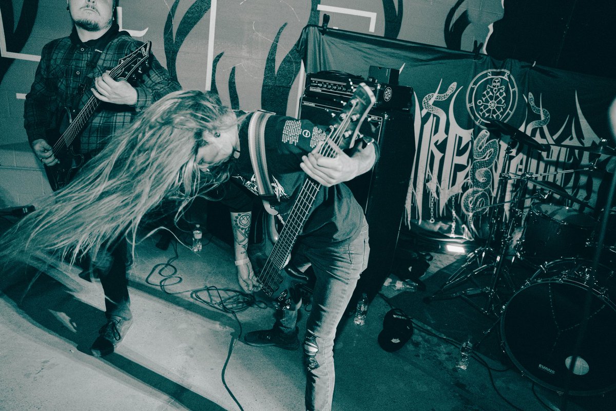 MeiKunVR's tweet photo. The show last night was sick https://t.co/oyPABLIGLK