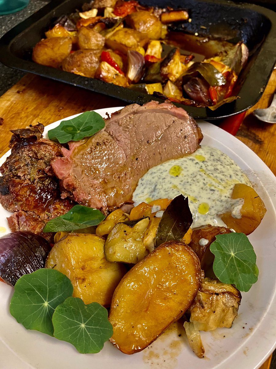 tantrictrevbbq's tweet photo. I just went over 2k followers. Thank you each and everyone. #bbq #fastgriwingtrend #cheaperthangas #weberkettle #cookoutdoors #keepthefaith #loveyourbbq #foodjourney #newtricks #foodinventions #passionforbbq #passionforfood #bbqlove https://t.co/5dPtOA5iFx