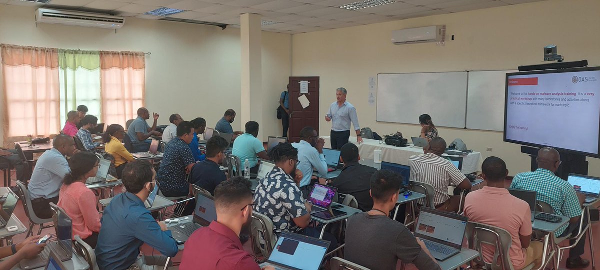 OEA_Cyber's tweet photo. Más 30 agentes de @NDMA_Guyana, sector público y Unidad de Cibercrimen de la Policía, participan esta semana en nuestros entrenamientos de Respuesta a Incidentes de Ciberseguridad, centrada en el análisis de malware en Guyana🇬🇾 https://t.co/W4vvmeXFi1