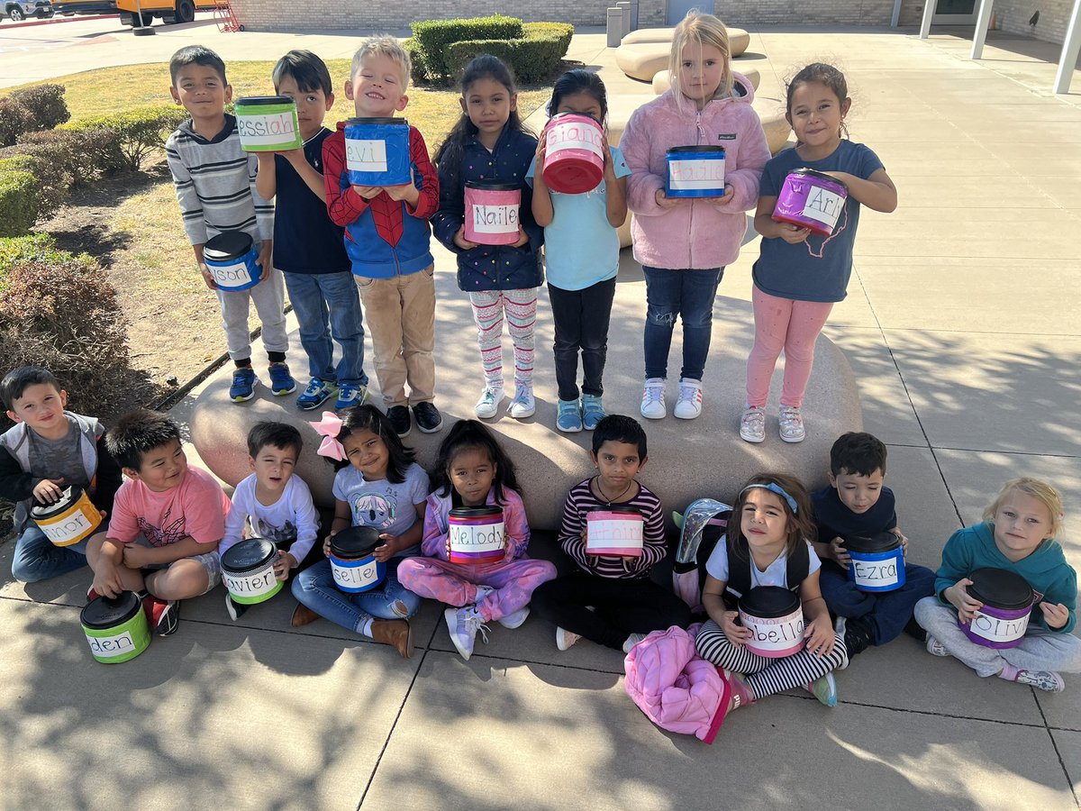 Angelika Handley tweet media