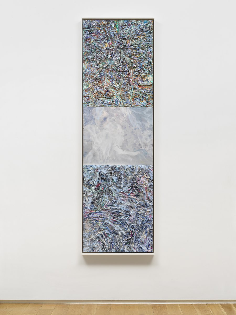 alexberggruen's tweet photo. As he continues to work within the structure of #triptychs, #GabrielMills employs unconventional ratios, resists linearity, and avoids apparent connections within the arrangement of the panels to create dissonance through opposition, thus compelling a viewer to slow down. https://t.co/UXSu2bNrx8