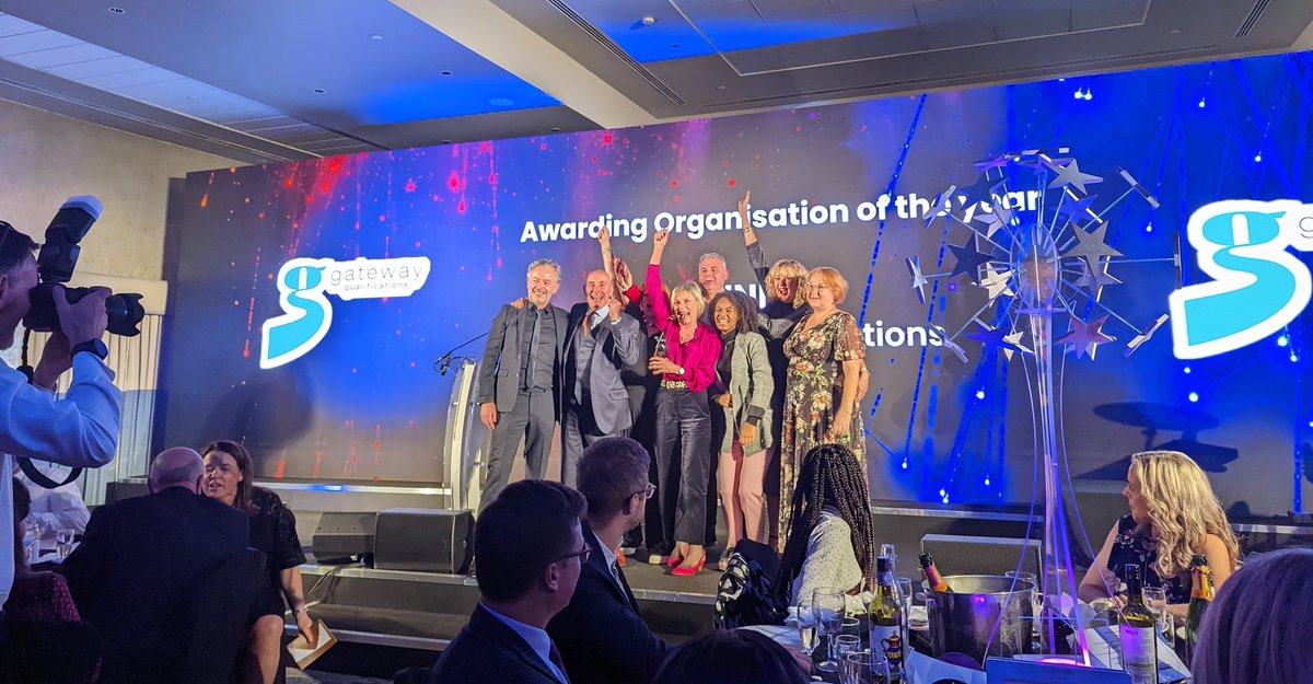 AwardingBodies's tweet photo. 🌟🌟 TIME FOR THE HIGHLY ANTICIPATED AWARDING ORGANISATION OF THE YEAR AWARD 🌟🌟

Sponsored by @Creatio_Ltd 

Congratulations to @GatewayQuals 🥳🎉

#FABawards2022 https://t.co/uKxhCrifxf
