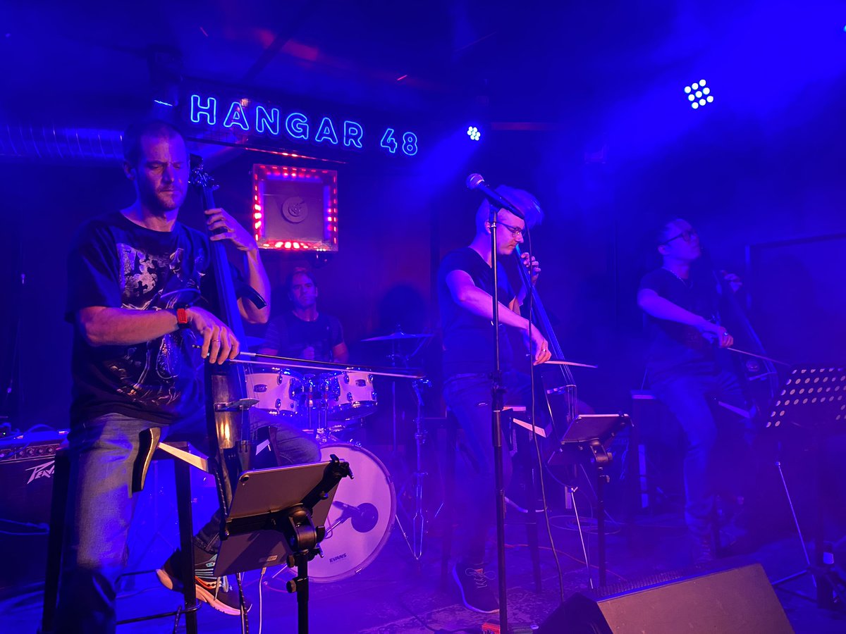 RomanusPetrus's tweet photo. @Hangar48Madrid compartiendo con @fundaciongoethe un conciertazo de #CellofHell https://t.co/6g609DuB0E