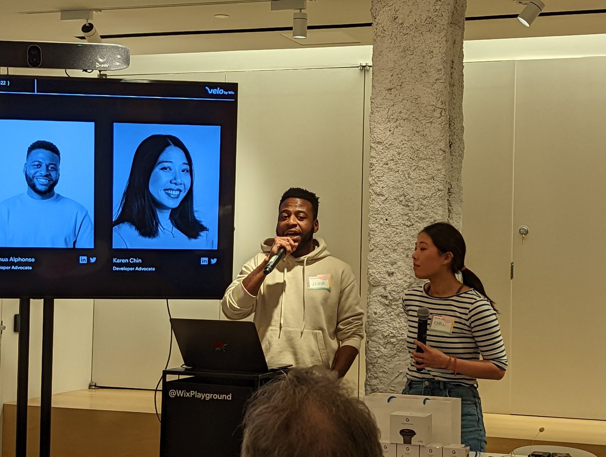 moon's tweet image. @Wix Team at #Firebasedevfest ##devfestnyc