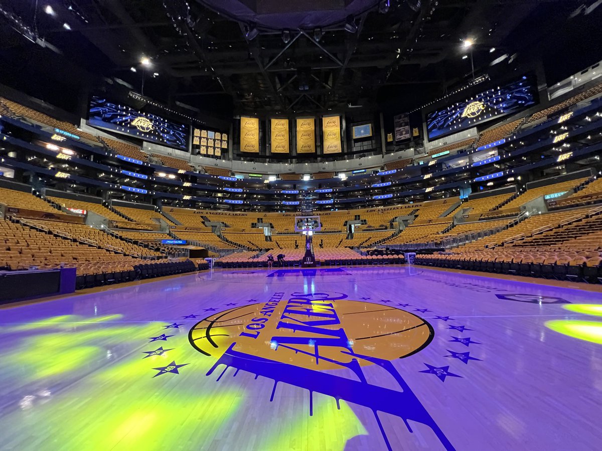 Dressed and ready to go 💛💜