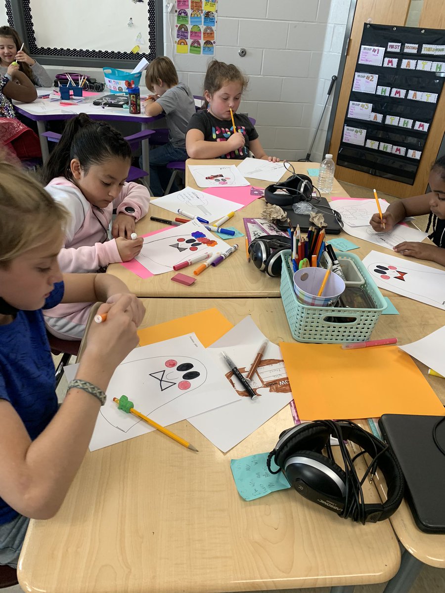 MrsSmithsSquad_'s tweet photo. We read Gustavo the Shy Ghost and discussed what makes us glow! Then of course made this cute craft to go with it! So enjoyed hearing what makes each of these 3rd graders “glow”! 💜
#MiddieRising #RiseWithUs #thirdgradesquad https://t.co/UejFVBDqxQ