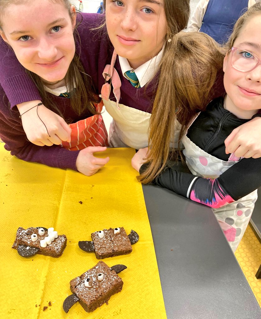 ThomondCommColl's tweet photo. Halloween fun has begun in the Home Economics Room! First years have been busy preparing some spooky Bat Brownies for all to enjoy! 🎃👻🦇😋#halloweenfun #baking #studentlife #GoTCC @LCETBSchools https://t.co/nBDWddgHof