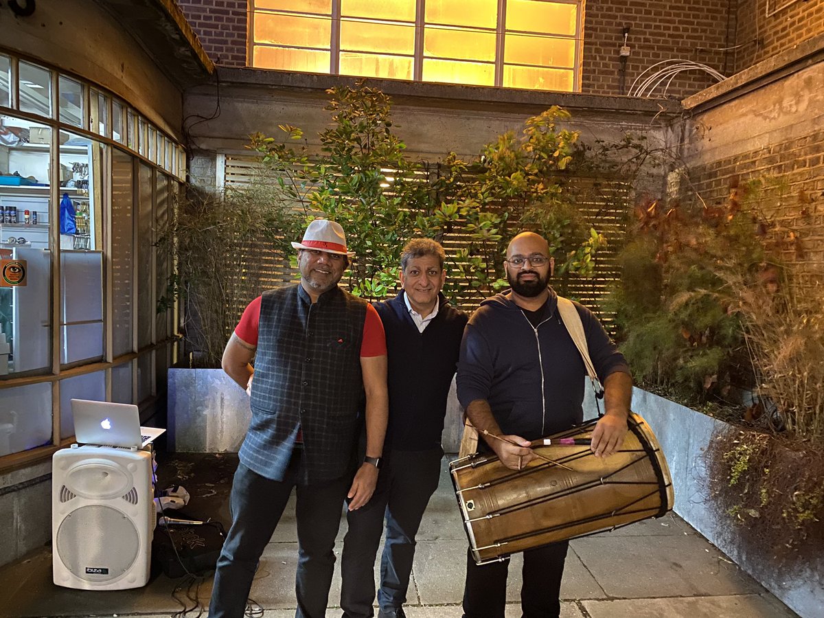 hiteshkkaria's tweet photo. Great to attend &amp; start the festivities leading up to #Diwali 🪔 
Special thanks to all local people attending &amp; businesses from the newly formed #RaynersLaneTradersAssociation for their support especially  #Club2000 &amp; #Rana restaurant who provided some delicious culinary snacks! https://t.co/lbvWp9fecc