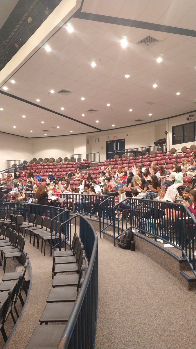 So proud of the students in the Fairfax Pyramid Elementary Honor Choir! @WSESfox #willowpride