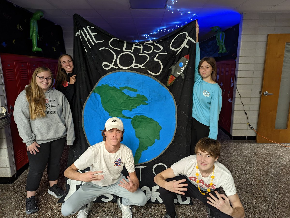 This group did an amazing job staying after school and decorating the Sophomore hallway for spirit week!