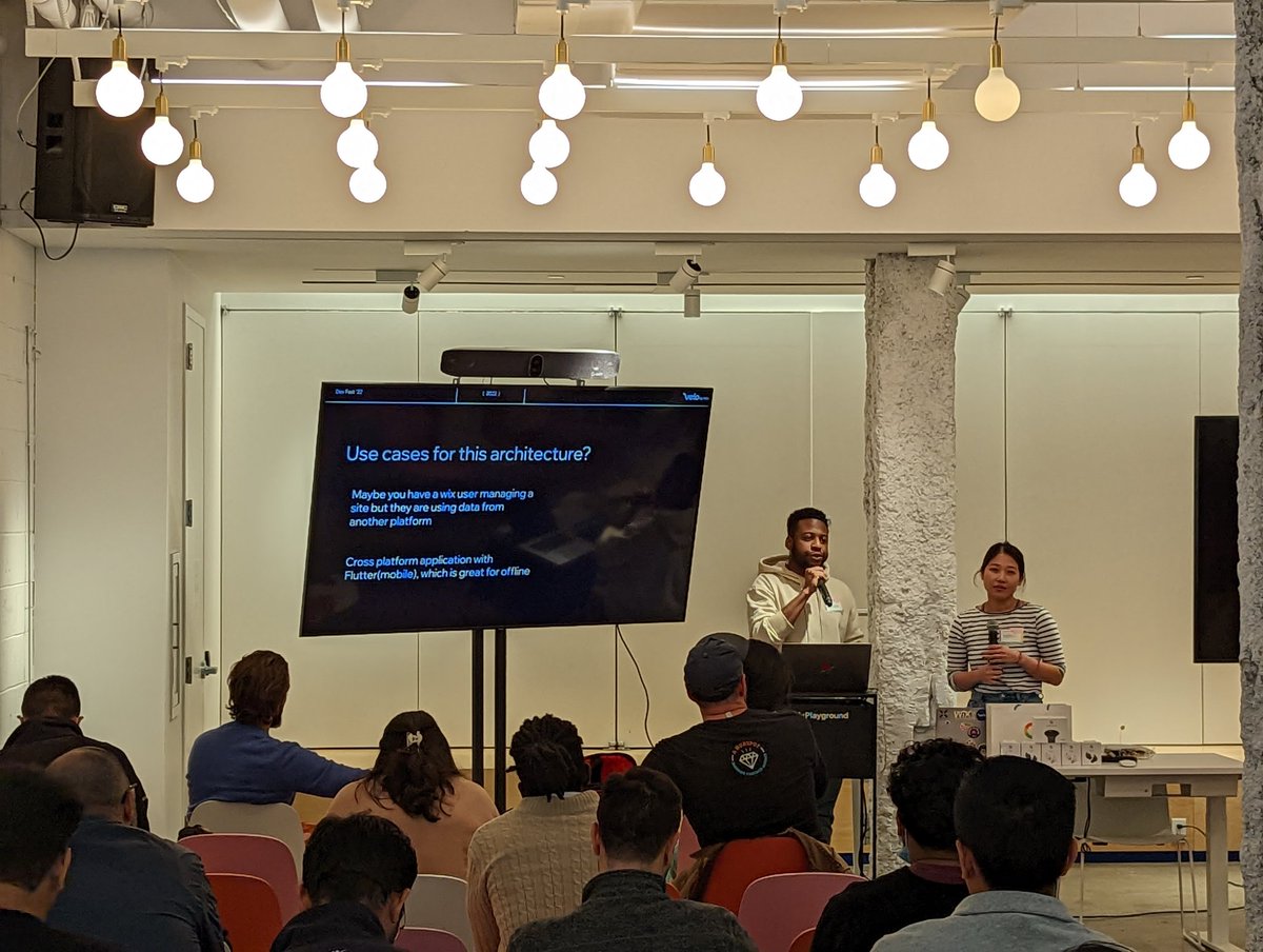 puf's tweet image. Great talk about quickly building sites with Wix and Firebase at the #FirebaseDevFest!