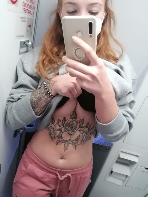 Holiday here i Come :) https://t.co/uK0oa83tj0<a href="/tag/feet"class="tags"><span>#feet</span></a><a href="/tag/nude"class="tags"><span>#nude</span></a><a href="/tag/pornhub"class="tags"><span>#pornhub</span></a>