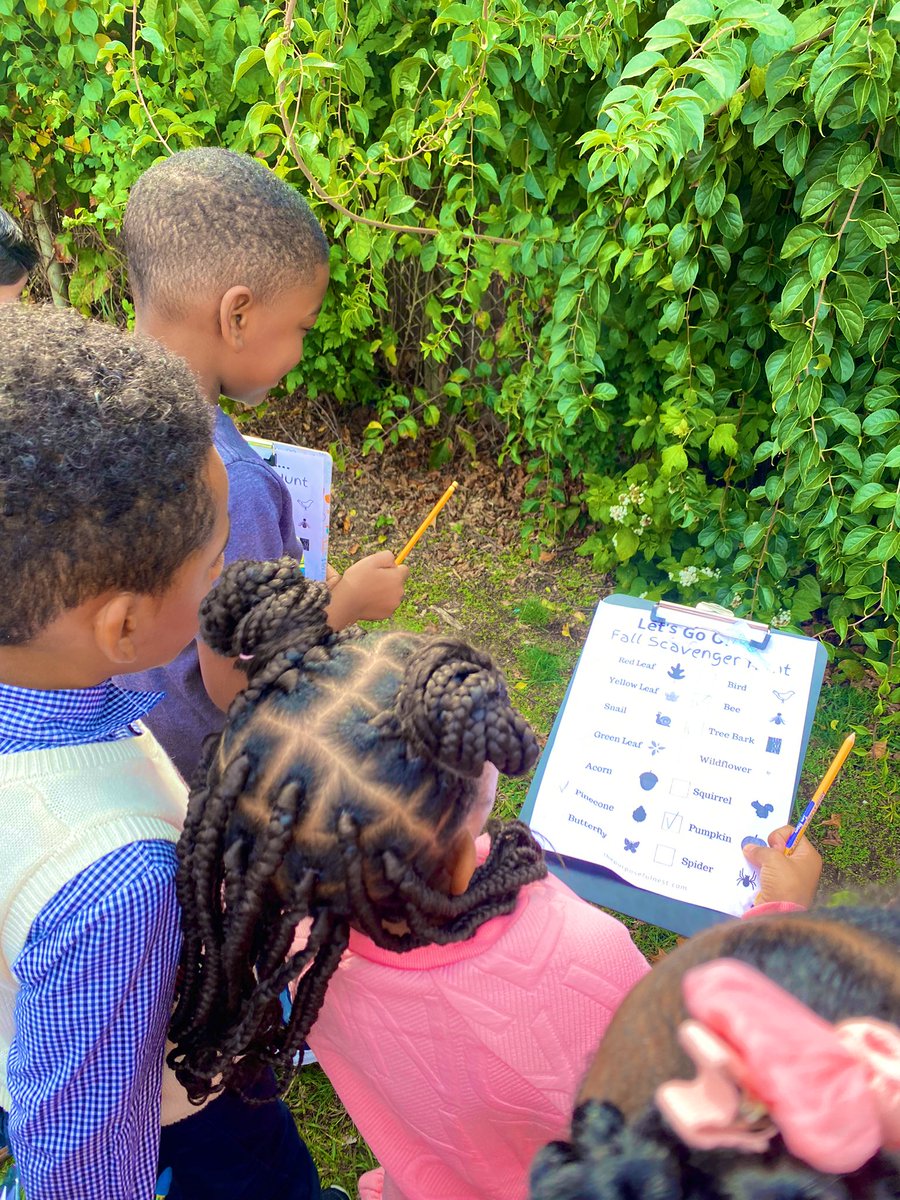 1st graders went on a fall scavenger hunt to learn about the season and acquire some new vocabulary! #happeningathowell